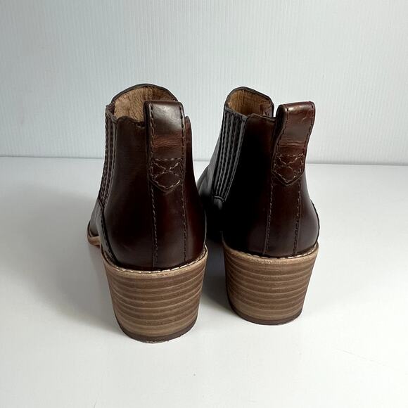 Madewell Chelsea Bonham Boots Size 6 Brown Pull On Pointed Toe Leather Booties - Picture 3 of 9